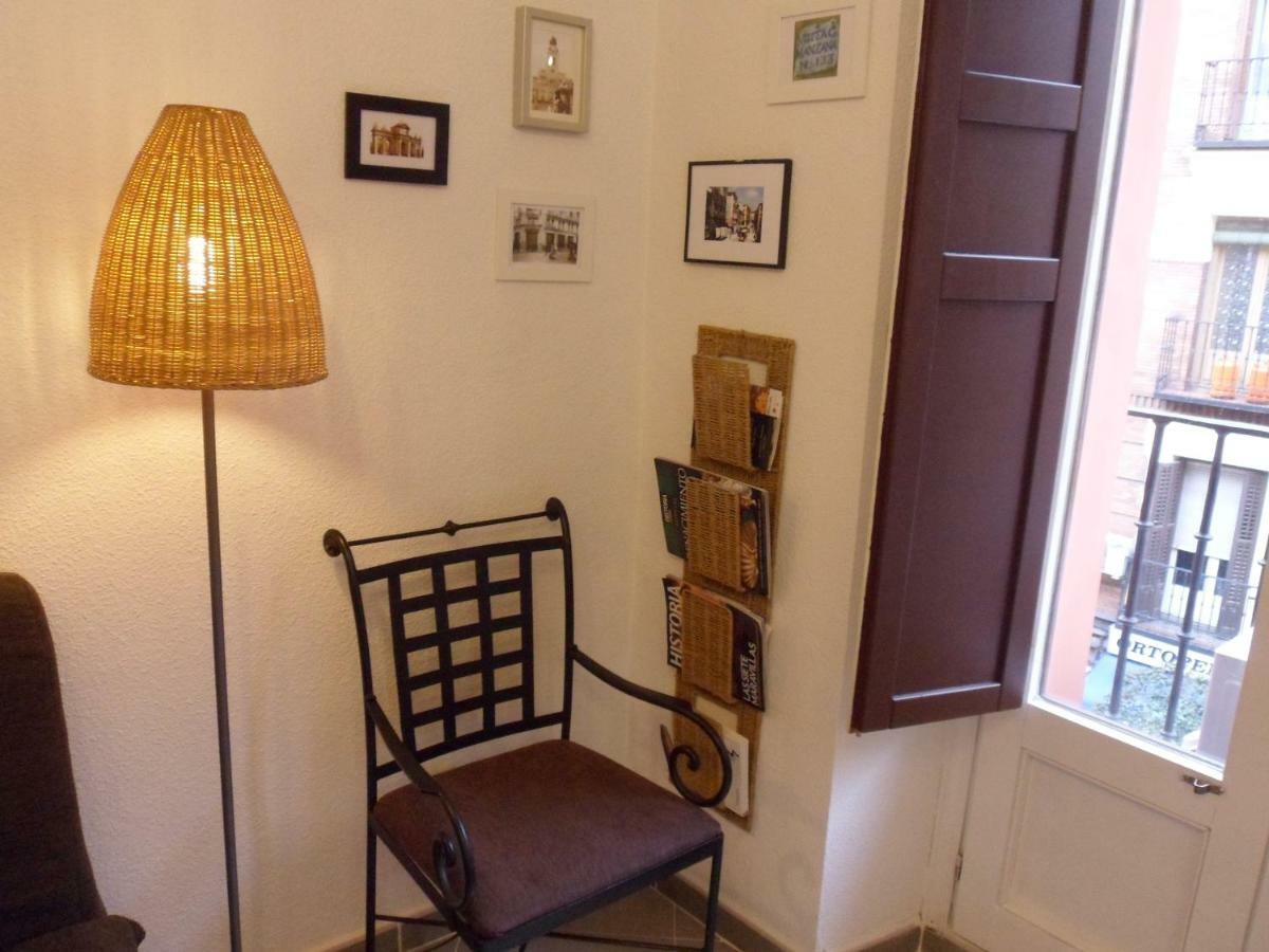 Los Ventanales Plaza Mayor Appartement Madrid Buitenkant foto